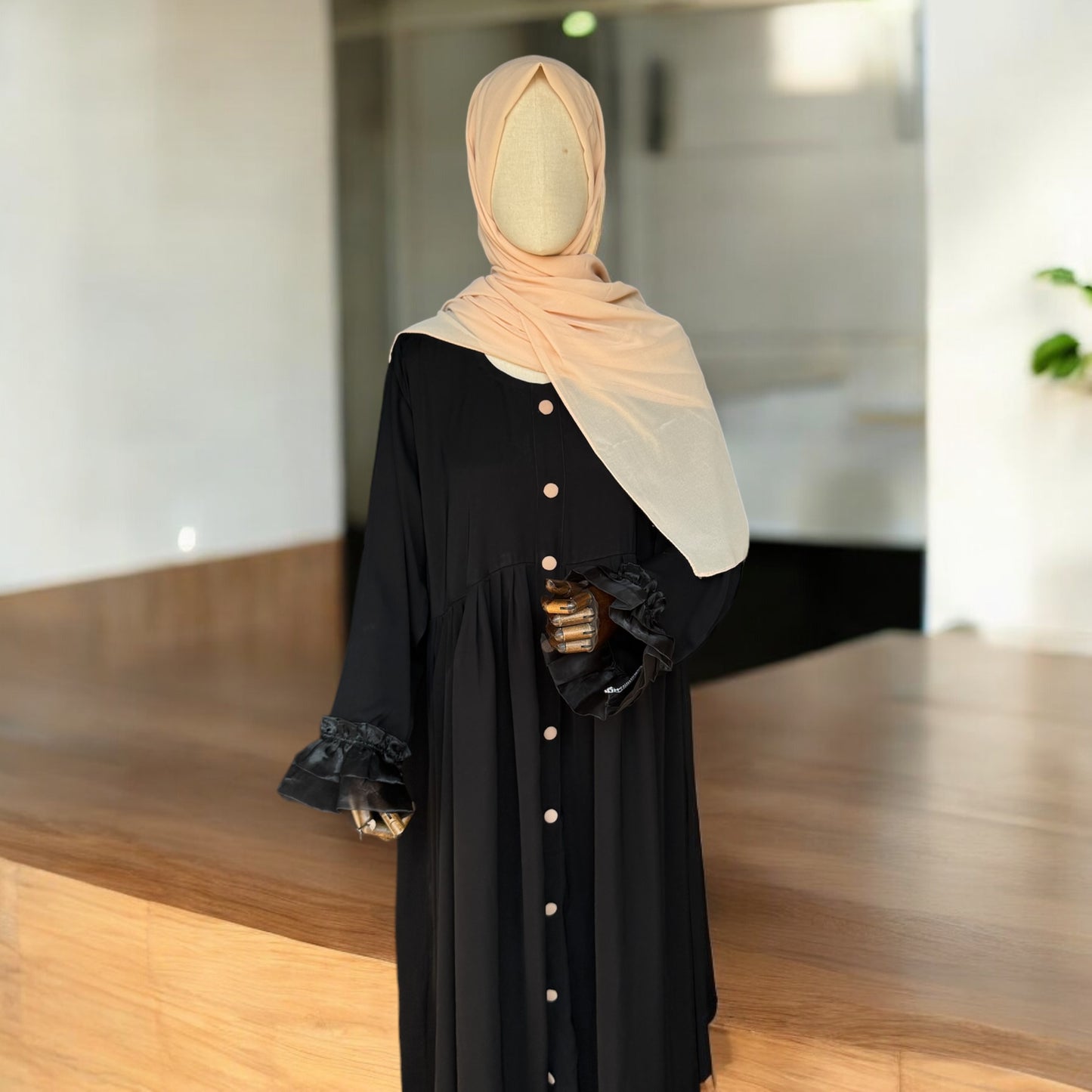 Elan Abaya